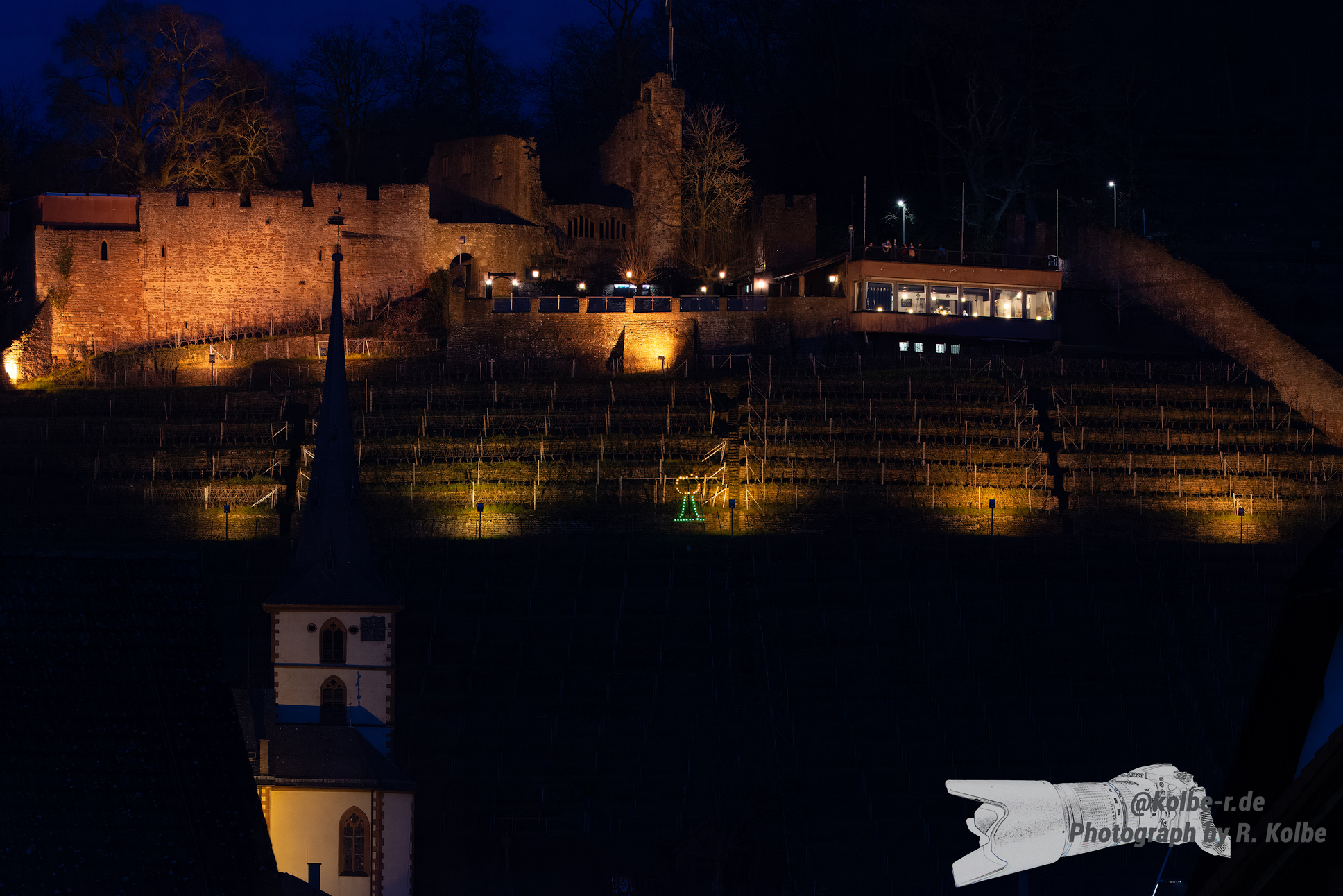 Die Clingenburg bei Nacht